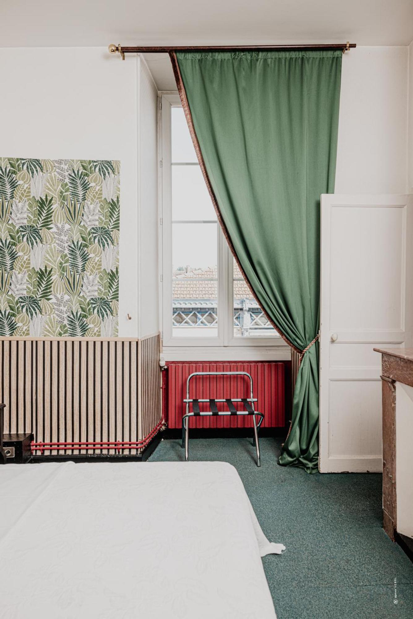 Hotel Moderne Et Pigeon Limoux Εξωτερικό φωτογραφία