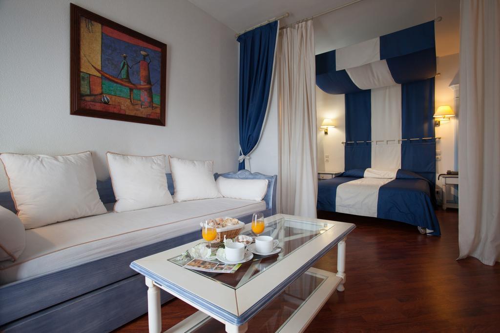 Hotel Moderne Et Pigeon Limoux Δωμάτιο φωτογραφία